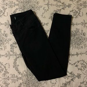 Black high waisted jeans